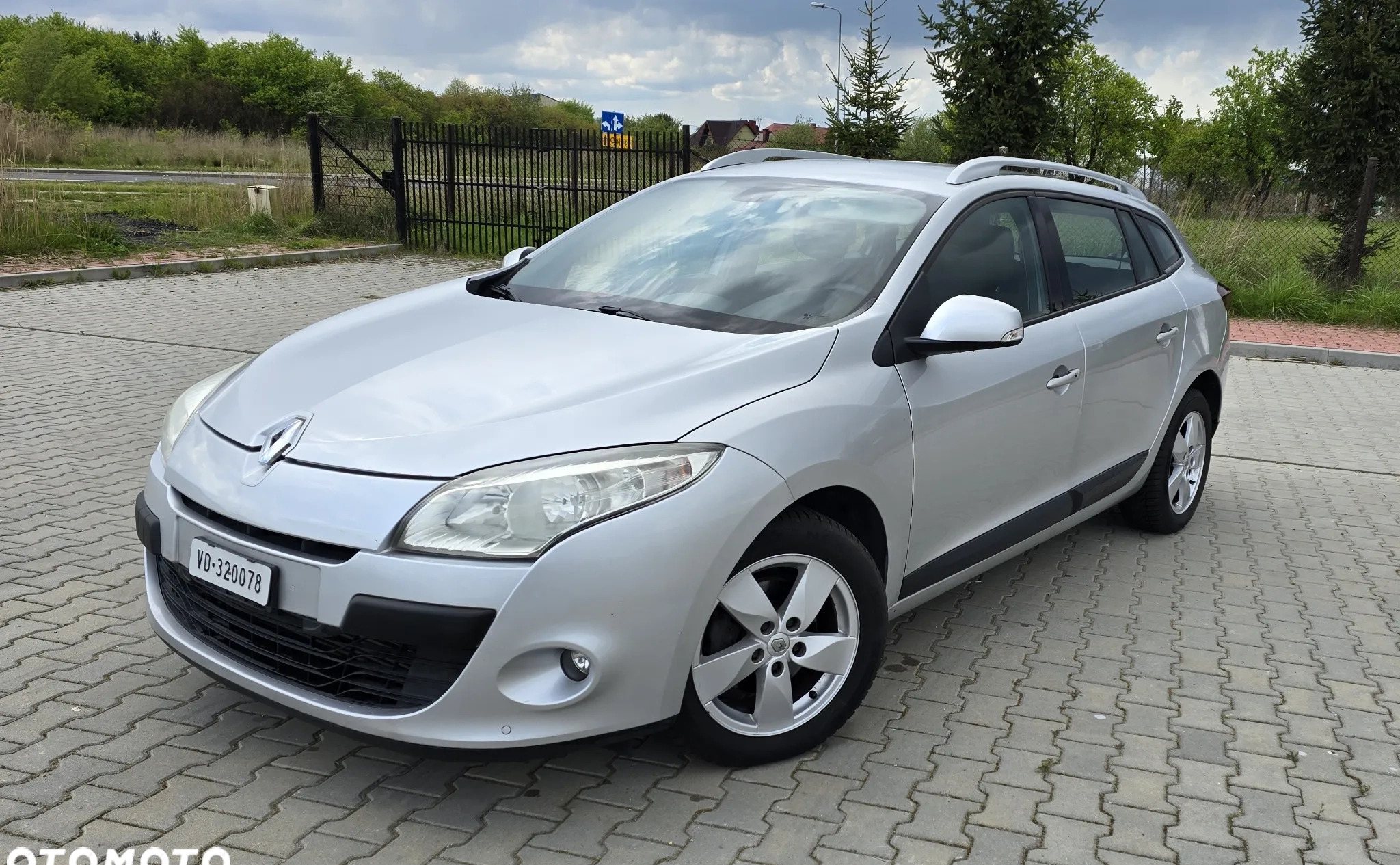 Renault Megane cena 19500 przebieg: 184600, rok produkcji 2010 z Zawiercie małe 121